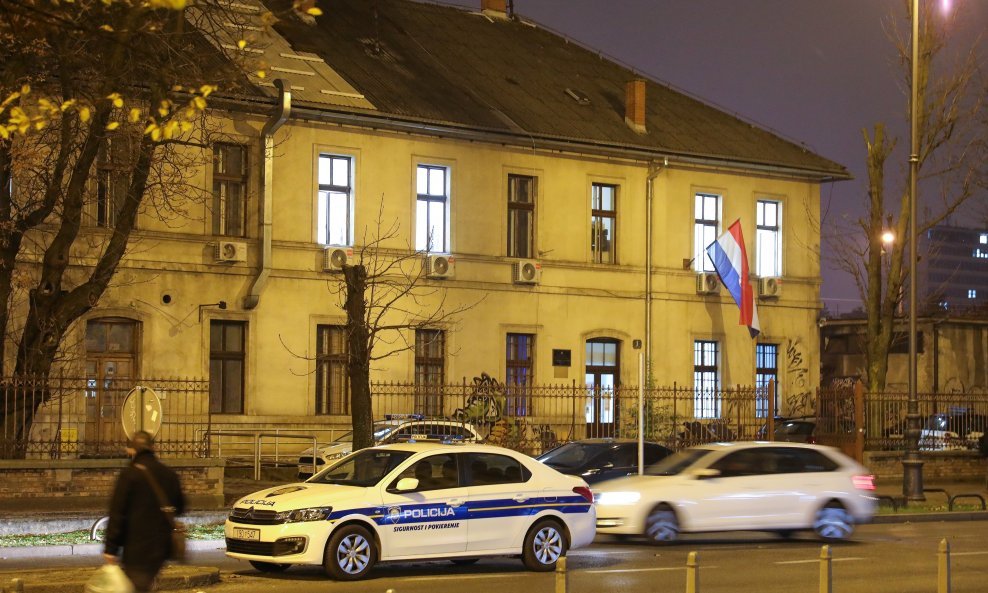 Privremene prostorije 1. policijske postaje u Zagrebu na adresi Grgura Ninskog 1
