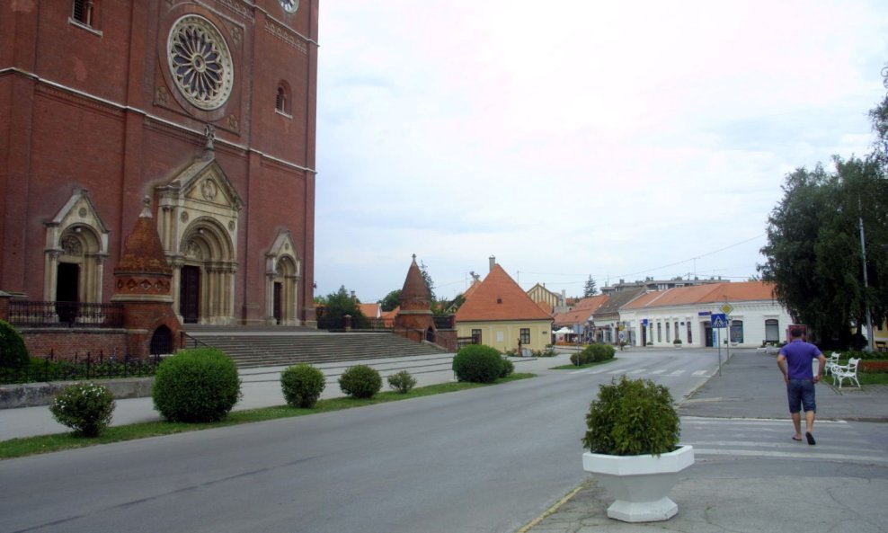 Radovi na Strossmayerovom trgu nisu još počeli