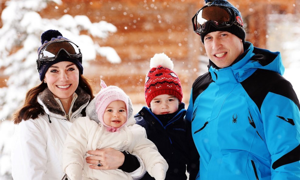 Kraljevska obitelj otišla je na tajno skijanje u Francuskim Alpama