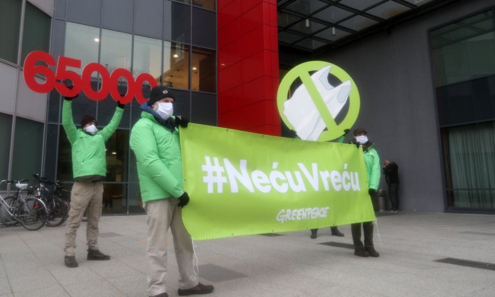 Prosvjed Greenpeacea protiv plastičnih vrećica