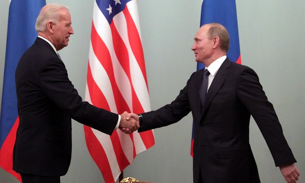 Joe Biden i Vladimir Putin - ilustracija