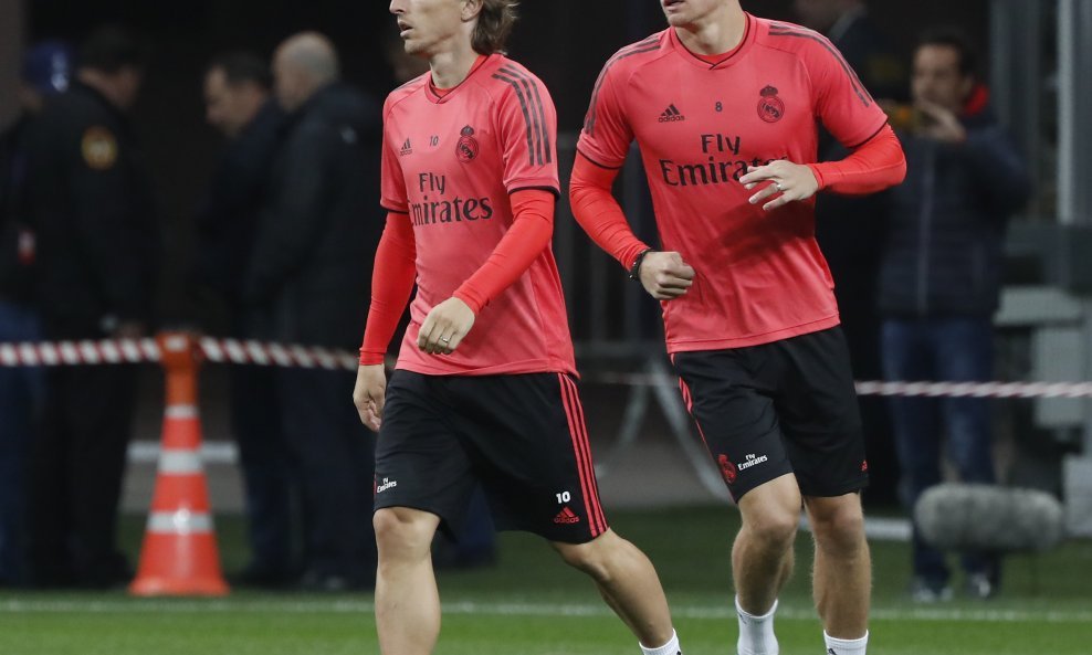 Luka Modrić i Toni Kroos