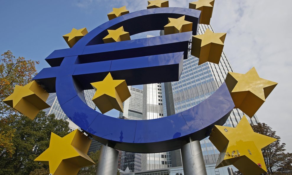 Europska centralna banka (ECB)