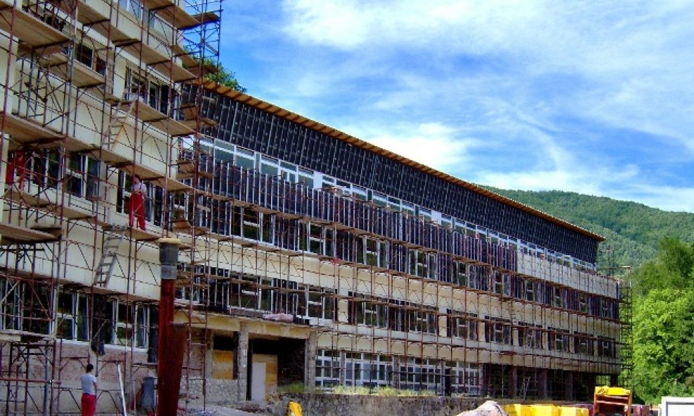 Bolnica, Strmac, svibanj, 2010. 