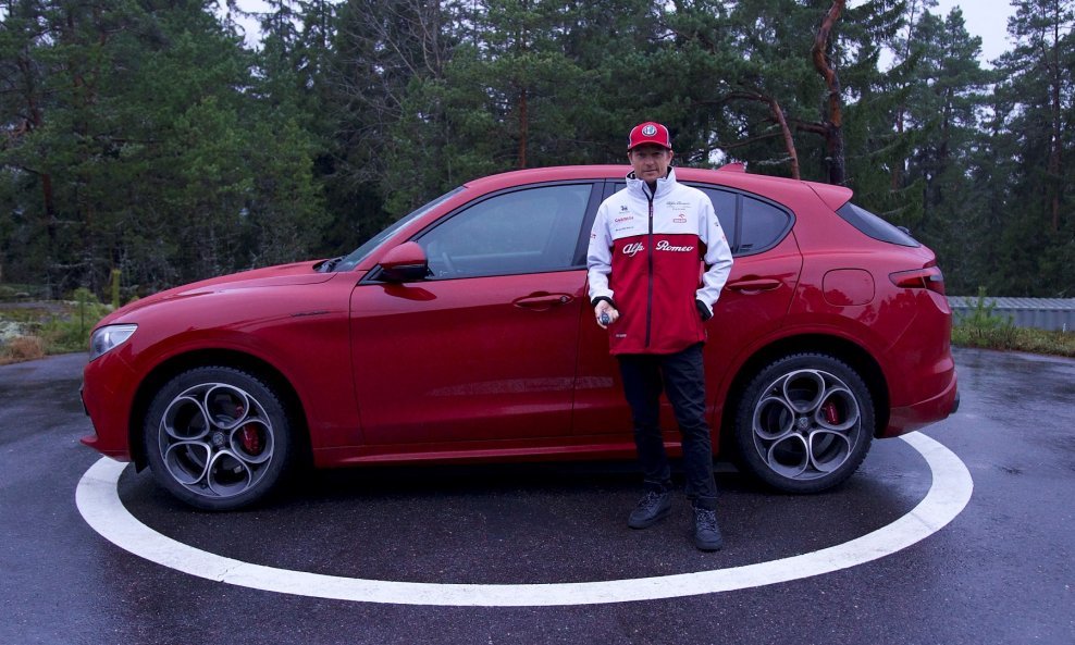 Kimi Räikkönen odabrao Alfa Romeo Stelvio Veloce 2.0 Turbo Petrol 280 KS AT8 Q4