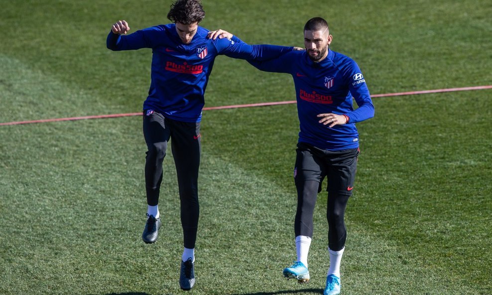 Yannick Carrasco (desno) i Šime Vrsaljko