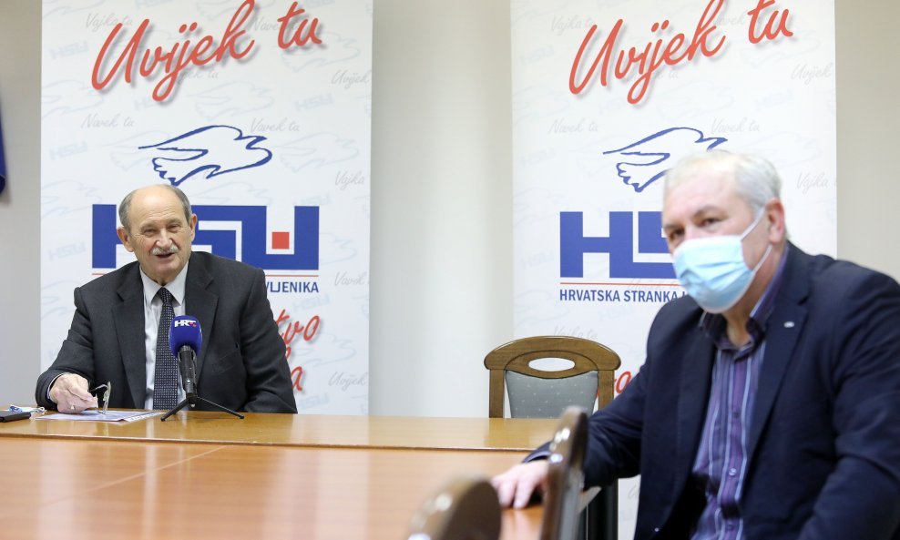 Silvano Hrelja i novi predsjednik HSU-a Veselko Gabričević na konferenciji za novinare