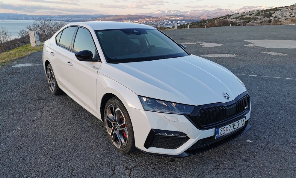 Škoda Octavia RS 1.4 TSI DSG PHEV