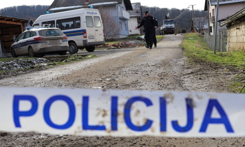 Bombaški napad na radnike HEP-a u Pakracu