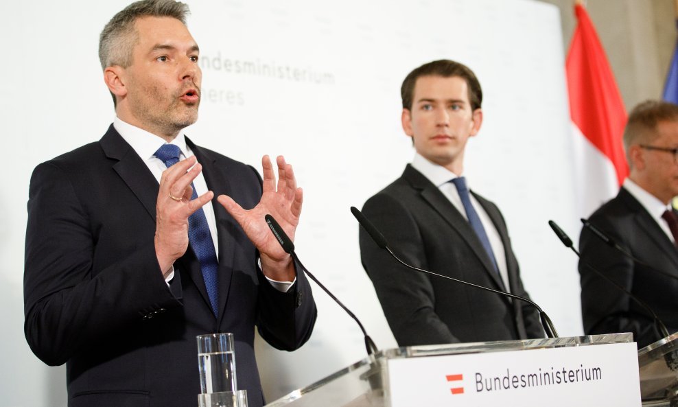 Austrijski ministar unutarnjih poslova Karl Nehammer i premijer Sebastian Kurz