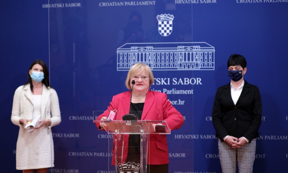 Oporbene zastupnice održale su konferenciju za novinare