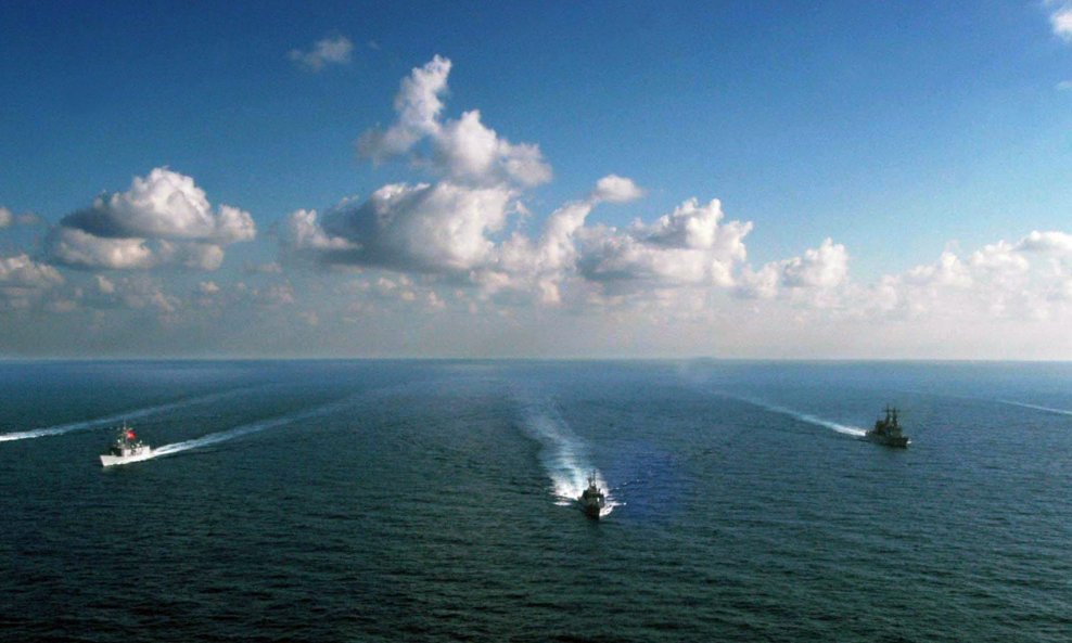 Ratni brodovi na Mediteranu