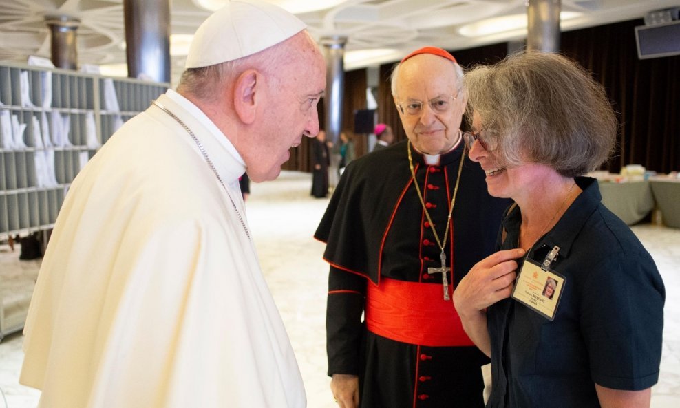 Papa Franjo i Nathalie Becquart