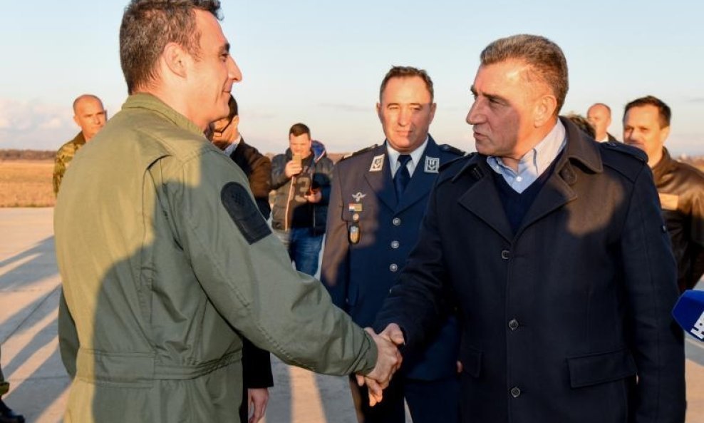 Ante Gotovina i zapovjednik HRZ i PZO-a brigadni general Miroslav Kovač