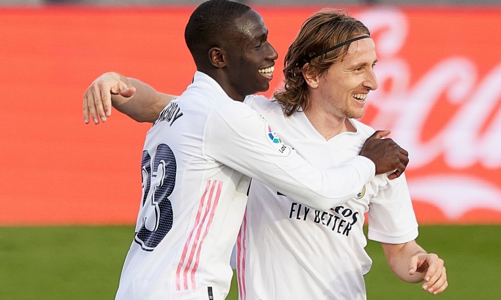 Ferland Mendy i Luka Modrić