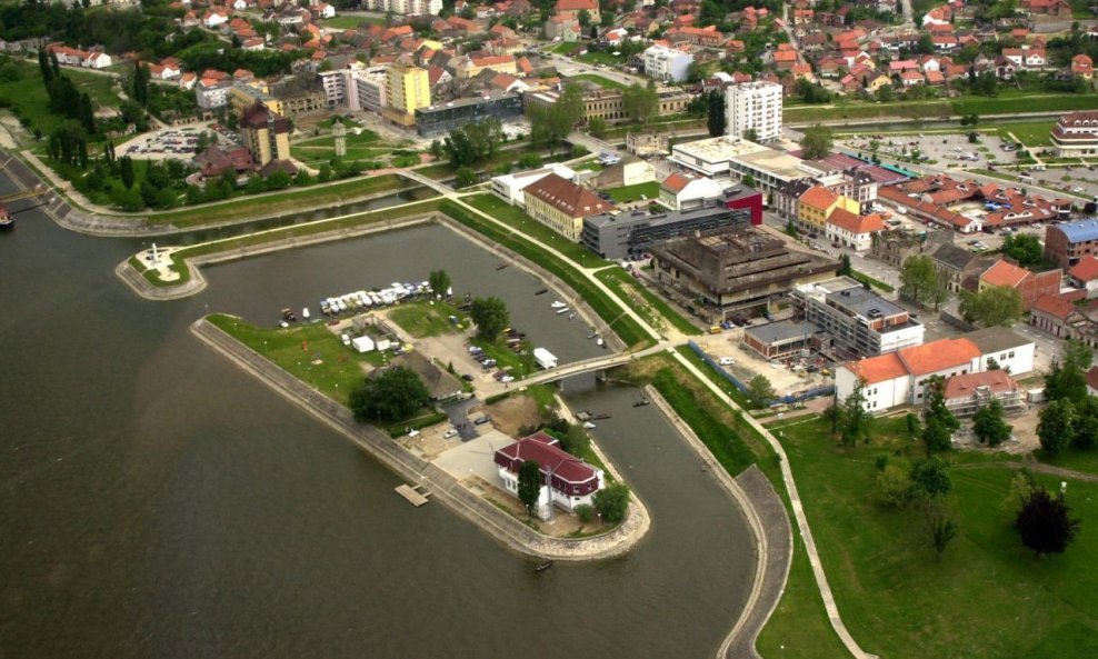 Vukovar u slikama (2)