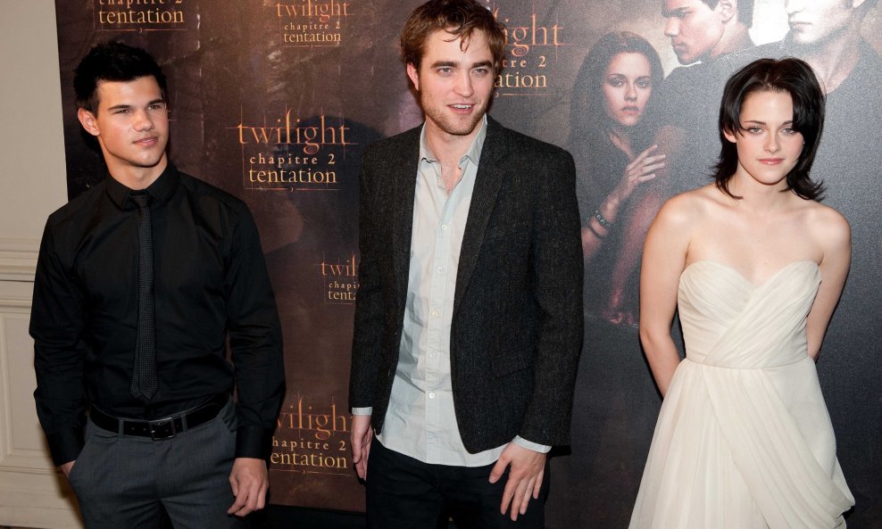 taylor lautner robert pattinson kristen stewart