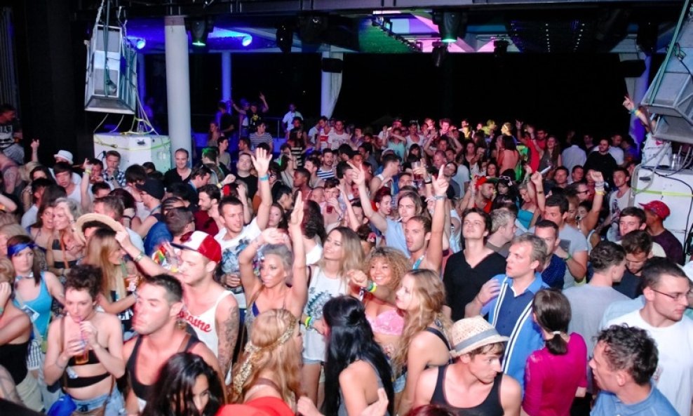 Hideout Festival - Night Party u Aquariusu 11