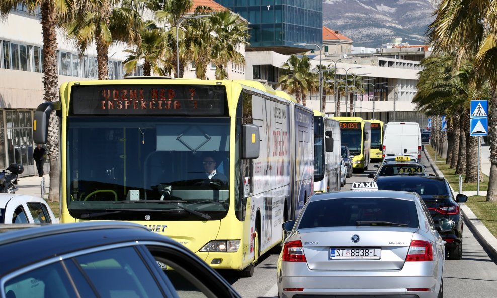 Prosvjedna vožnja prometnih radnika