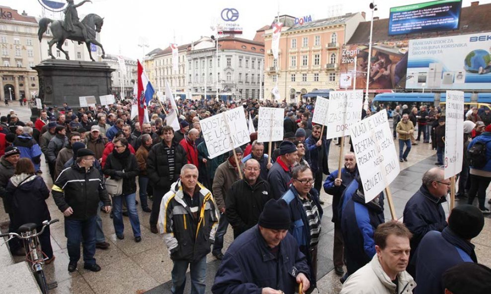 Prosvjed radnika Dine i Diokija (4)