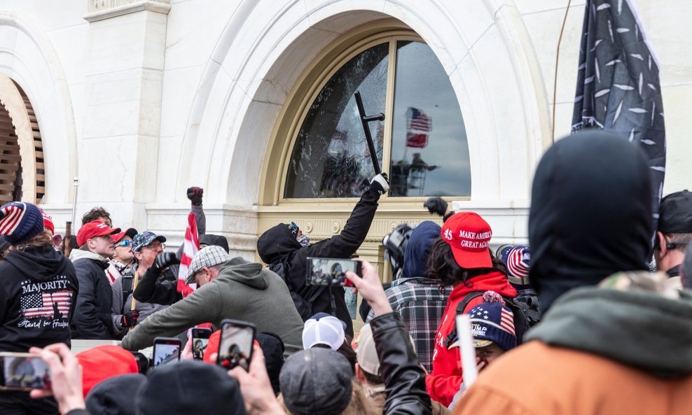 Napad na zgradu Kongresa u Washingtonu