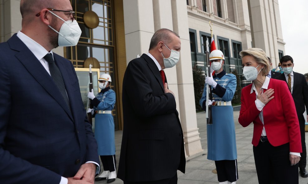 Charles Michel, Recep Tayyip Erdogan i Ursula Von der Leyen