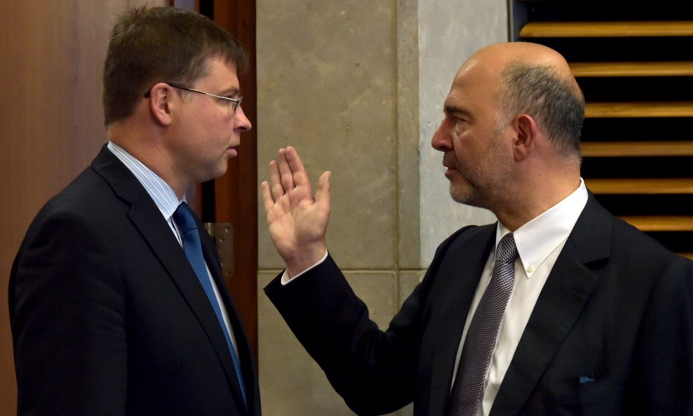 Valdis Dombrovskis i Pierre Moscovici