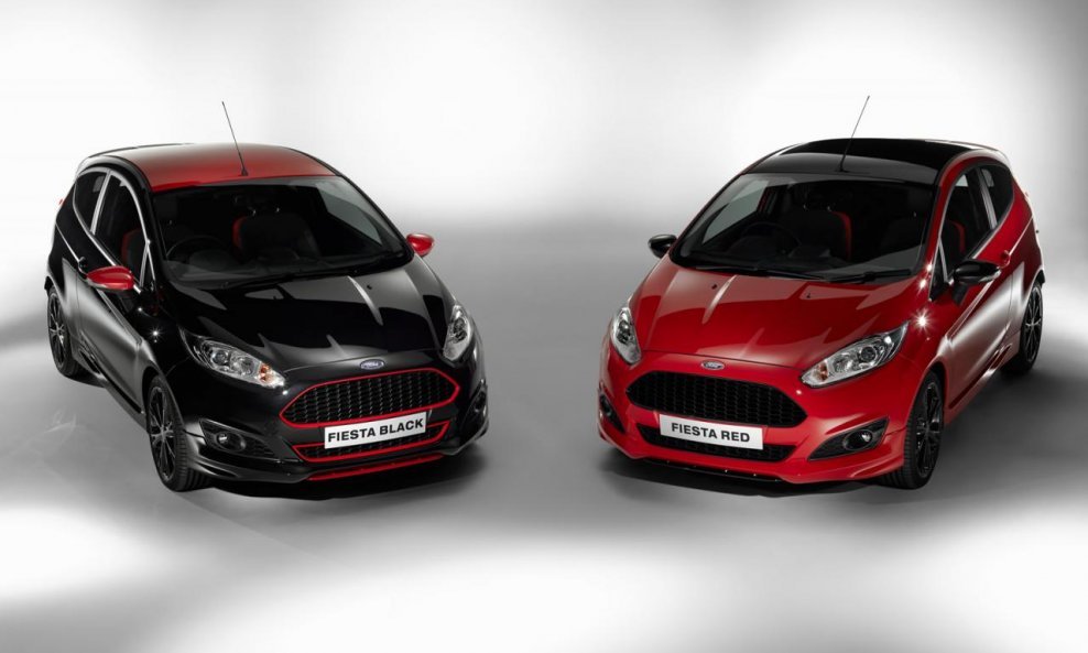 ford-fiesta-red-and-black-2