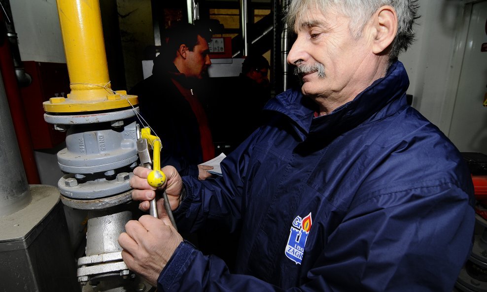 Isključenje plina robnom centru Varteks na Trgu bana Jelačića