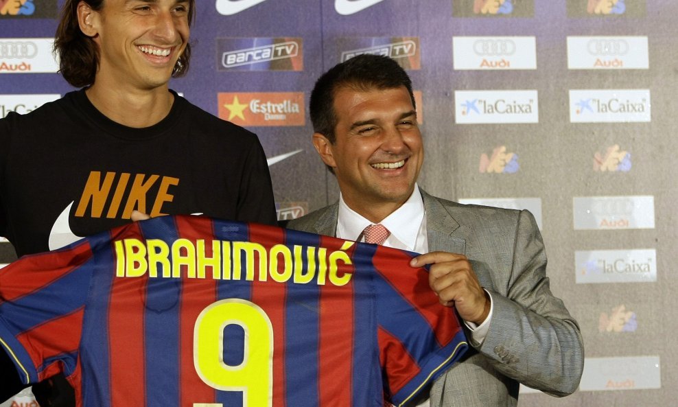 Zlatan Ibrahimović (Barcelona) i Joan Laporta