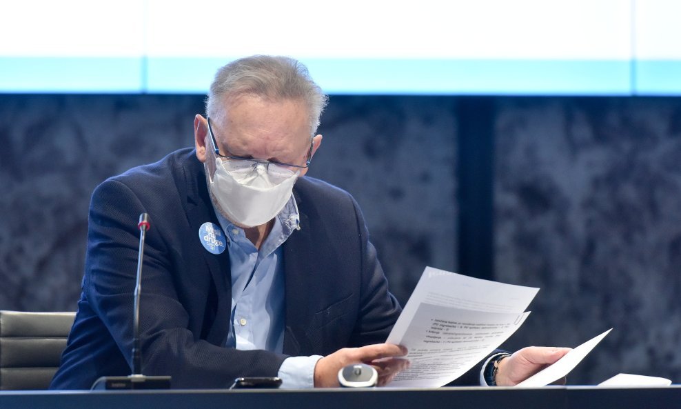 Čelnik stožera Davor Božinović u petak je najavio izmjene određenih odluka