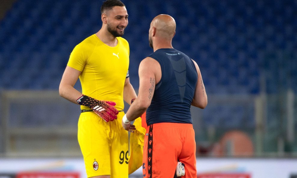 Gianluigi Donnarumma (lijevo) i Pepe Reina