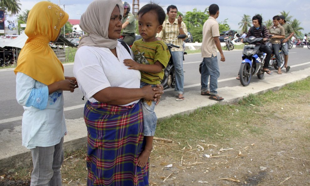 INDONEZIJA LJUDI TSUNAMI