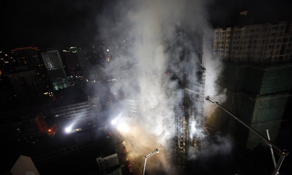 Šangaj požar pakleni toranj