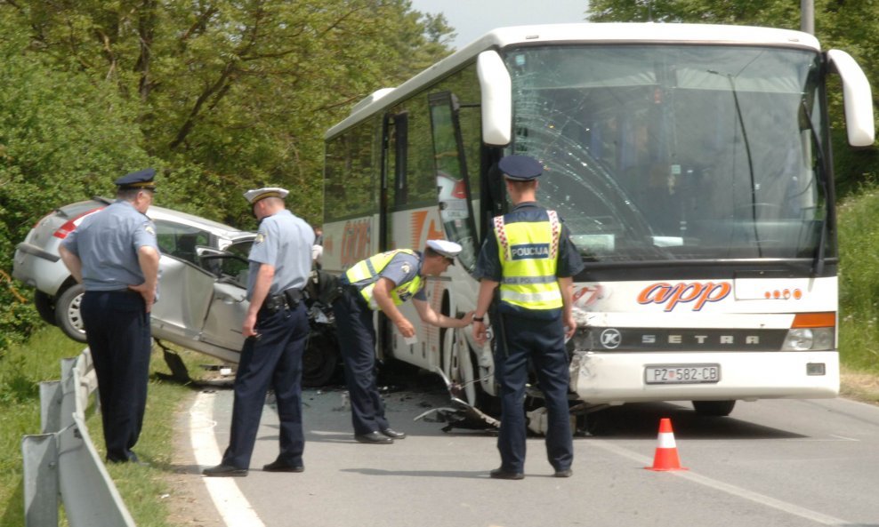 prometna nesreća autobus