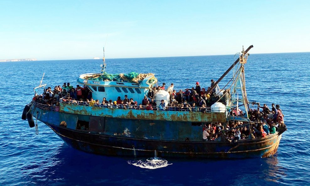 Iskrcavanje migranata na Lampedusi