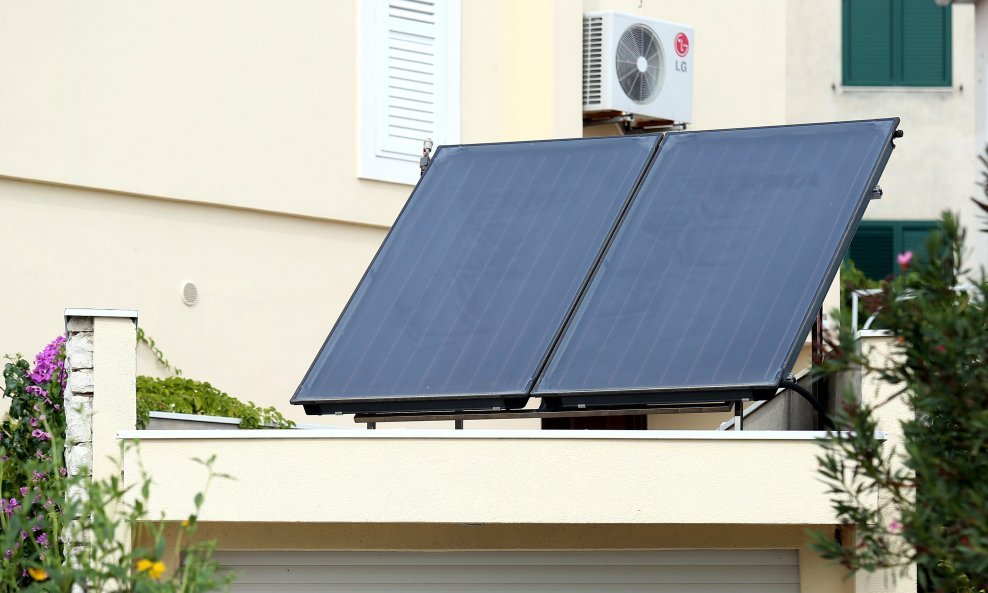 Solarni panel - ilustracija
