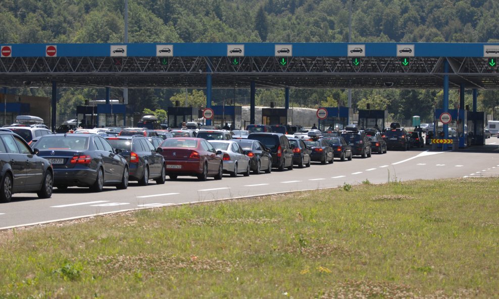 Granični prijelaz Macelj