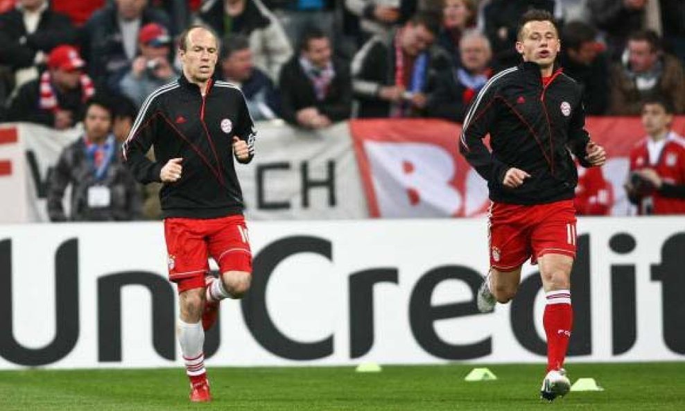 Arjen Robben i Ivica Olić