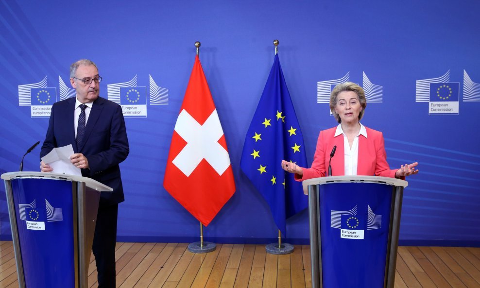 Guy Parmelin i Ursula von der Leyen