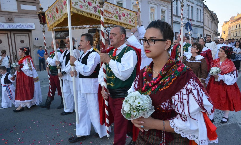 Procesija povodom Tijelova u Požegi 2016.