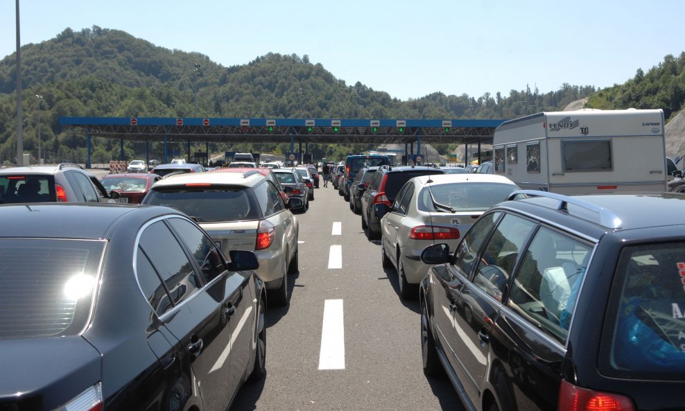 Gužva na Macelju