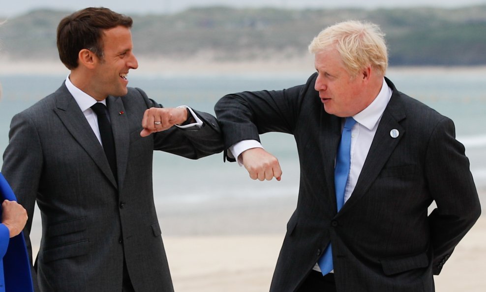Emmanuel Macron i Boris Johnson