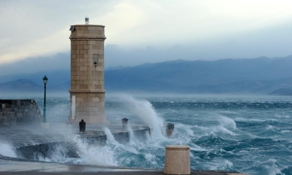 orkanska bura senj