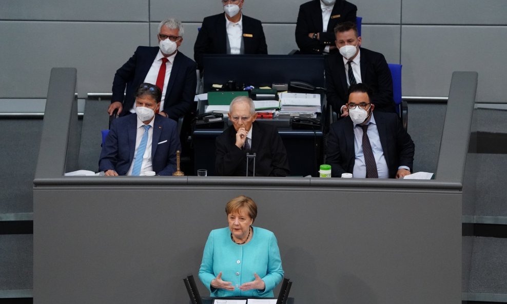 Angela Merkel u svojem obraćanju u Bundestagu