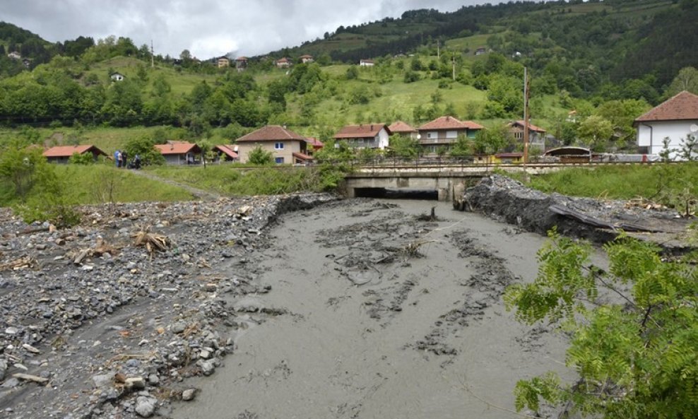 Posljedice poplave i odrona u BiH (7)