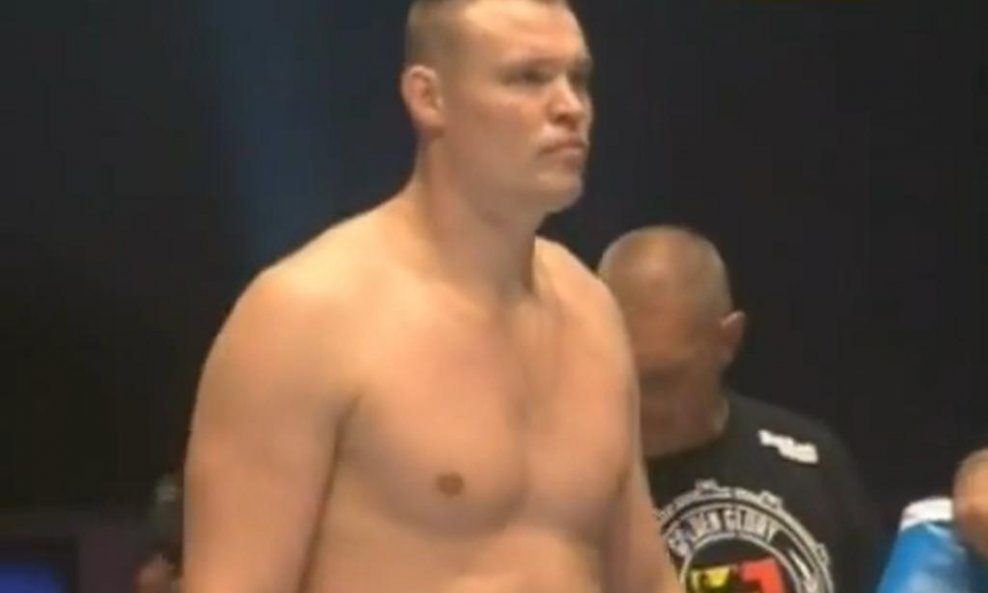 Semmy Schilt