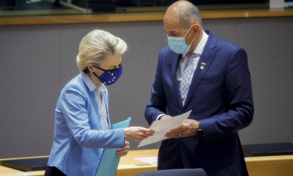 Ursula von der Leyen, Janez Janša