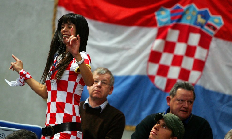 Hrvatska navijačica na Svjetskom rukometnom prvenstvu u Njemačkoj (ilustrativna fotografija)