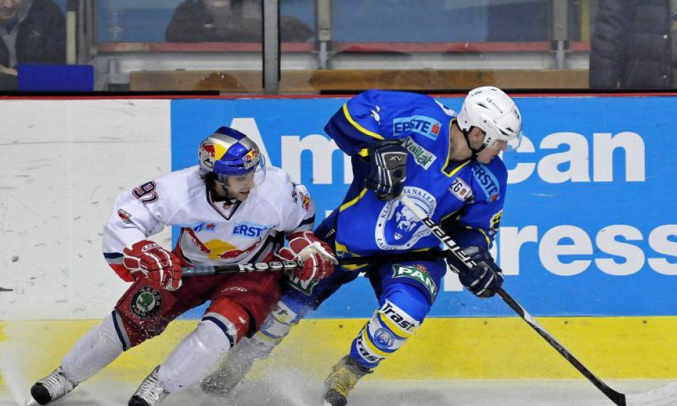 Dominique Heinrich, EC Red Bull Salzburg, Dominik Kanaet, Medveščak, Ebel 2009-10